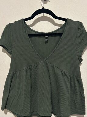 Alya Green Ribbed V-Neck Babydoll Blouse